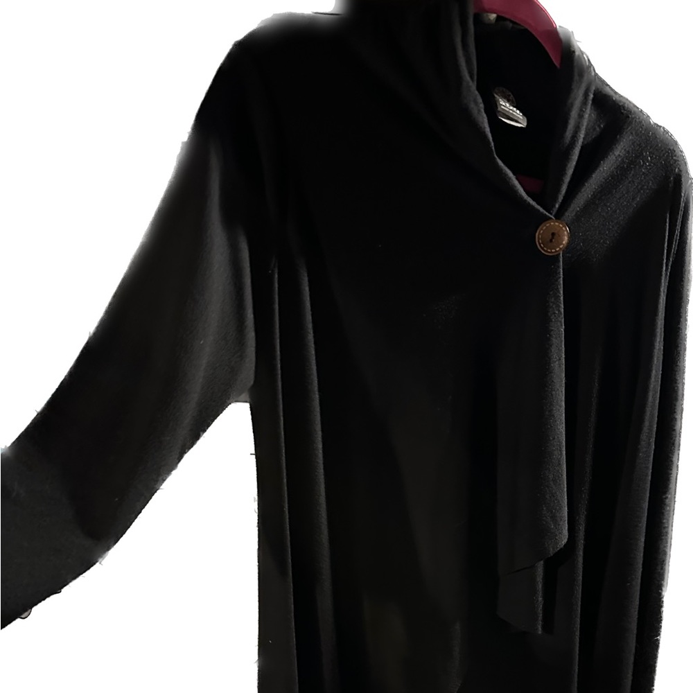 Women’s black size medium long sleeve top button “cardigan”. Bobeau brand